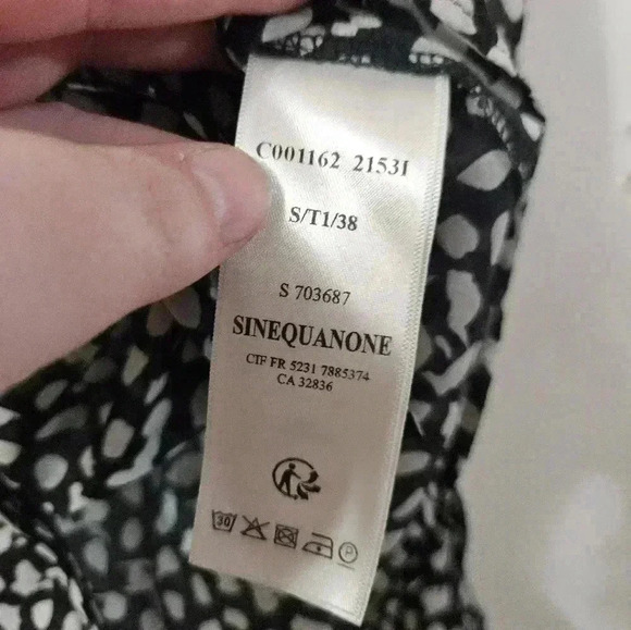 Sinequanon sheer button blouse! - Picture 5 of 7
